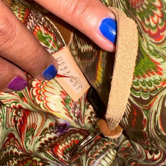 DOONEY & BOURKE - Picture 8 of 13